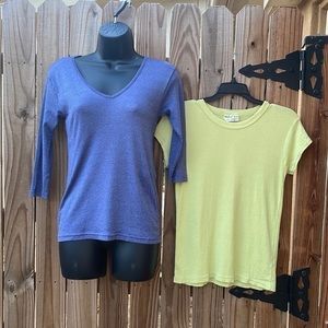 SET Of Two Michael Stars Tops Green Shorts Sleeve And Blue V-neck Elbow Length